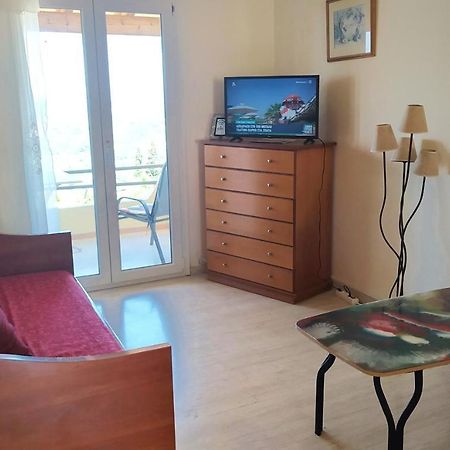 Hellmann Apartments Afión Kültér fotó