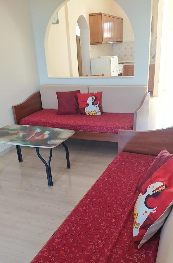 Hellmann Apartments Afión Kültér fotó
