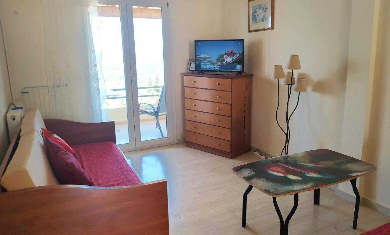 Hellmann Apartments Afión Kültér fotó