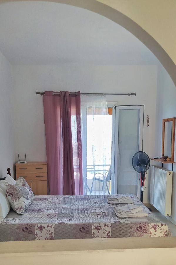 Hellmann Apartments Afión Kültér fotó