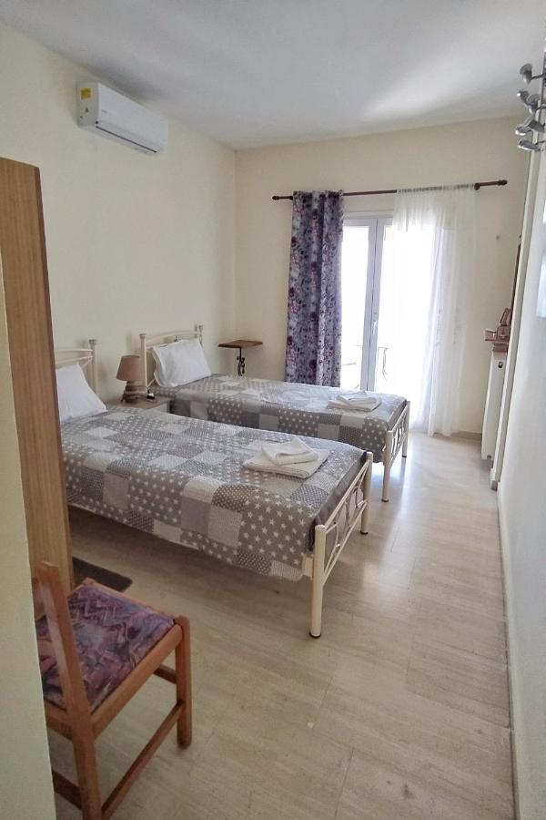 Hellmann Apartments Afión Kültér fotó